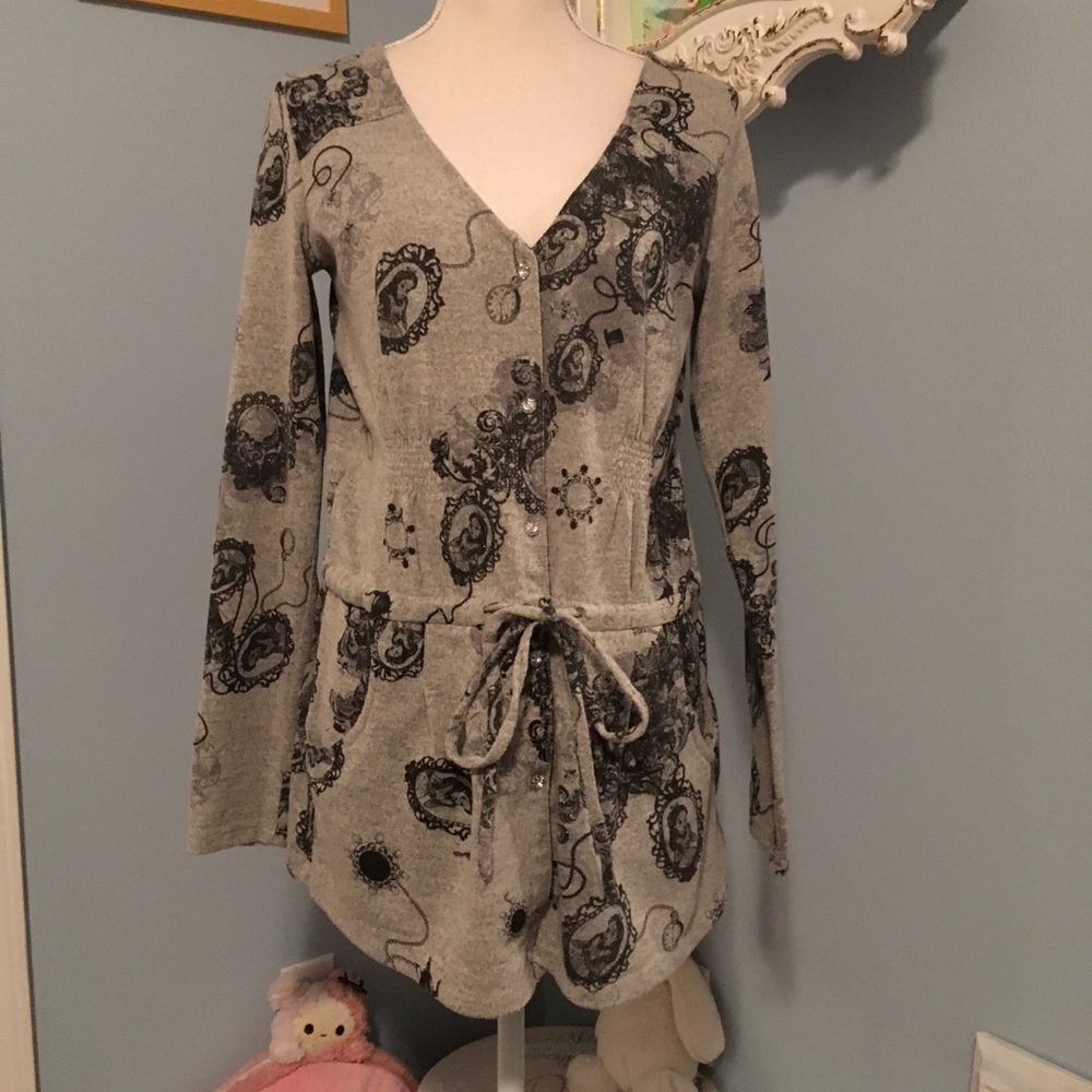Disney Japan Alice In Wonderland Grey Black Shirt